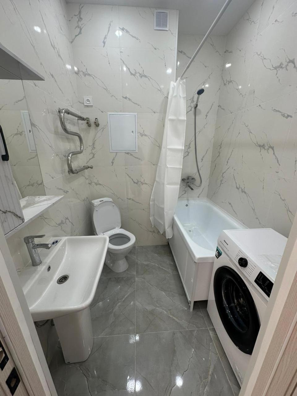 Flat Apartman Aktau  Kültér fotó